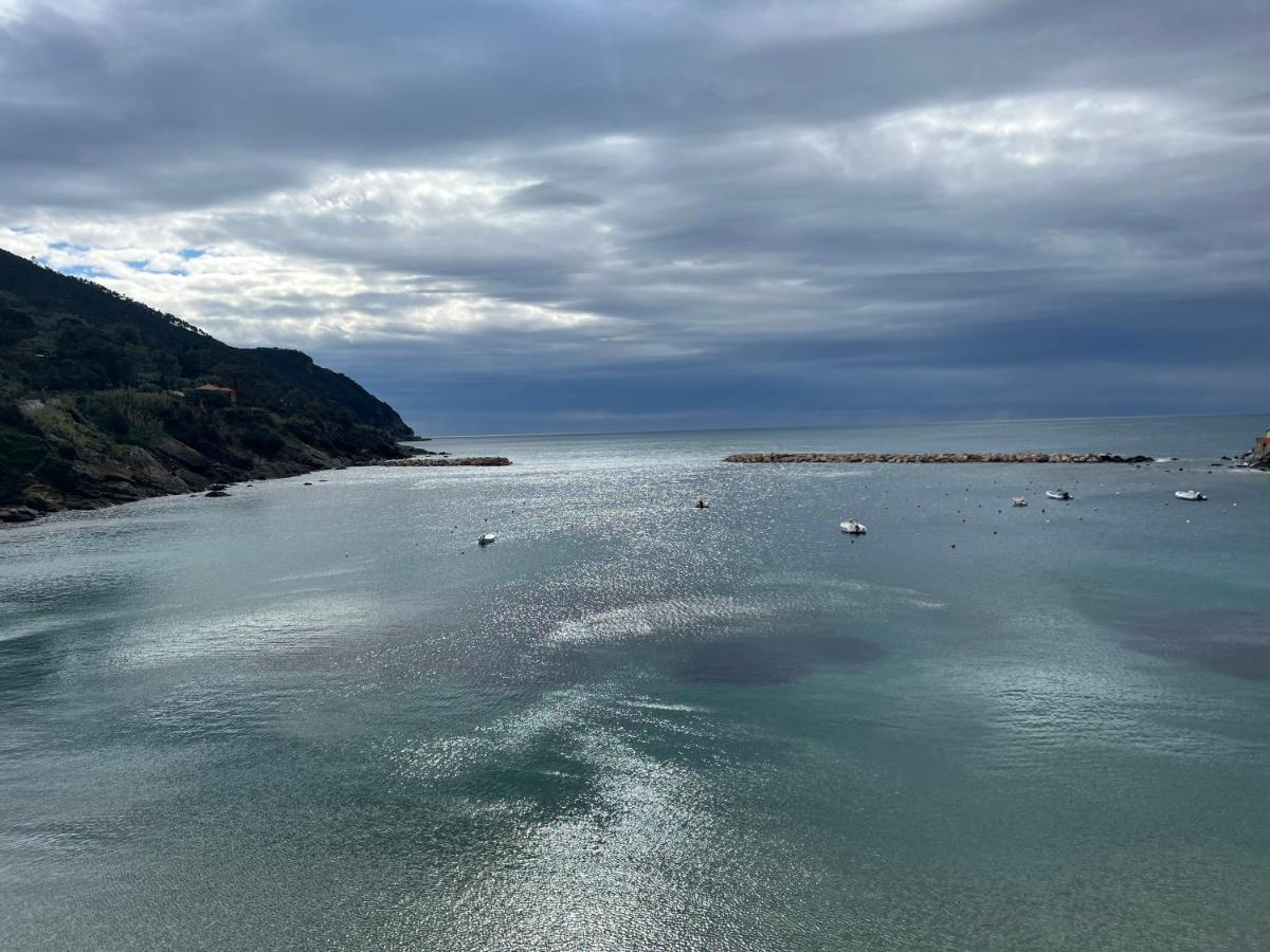 ססטרי לבאנטה Trilocale 50Mt Dalla Spiaggia מראה חיצוני תמונה